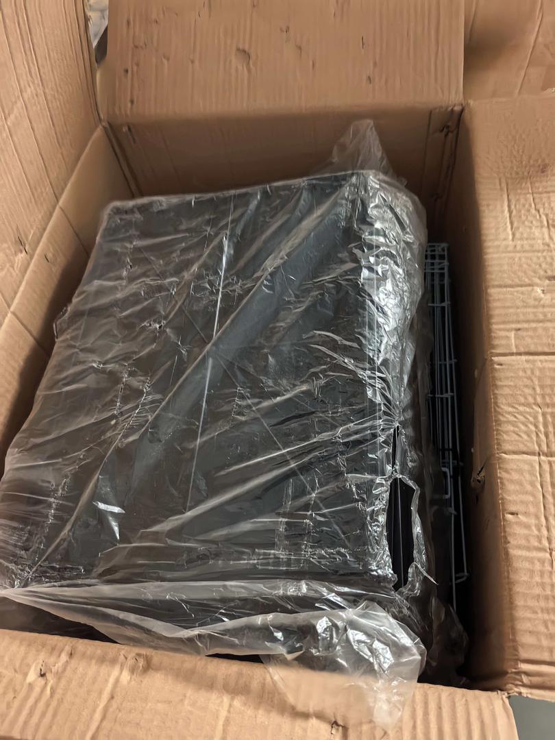 Apertura de caja en depósito de China — verificación visual